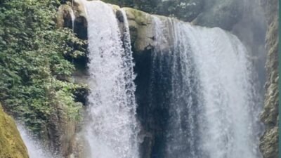 Air Terjun Tade’i Sairo – Surga Tersembunyi di Sumba Barat