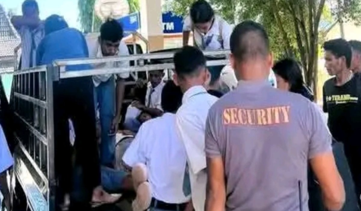 Keracunan, Massal, Santap MBG, Ratusan Siswa, Tambolaka, Rumah Sakit