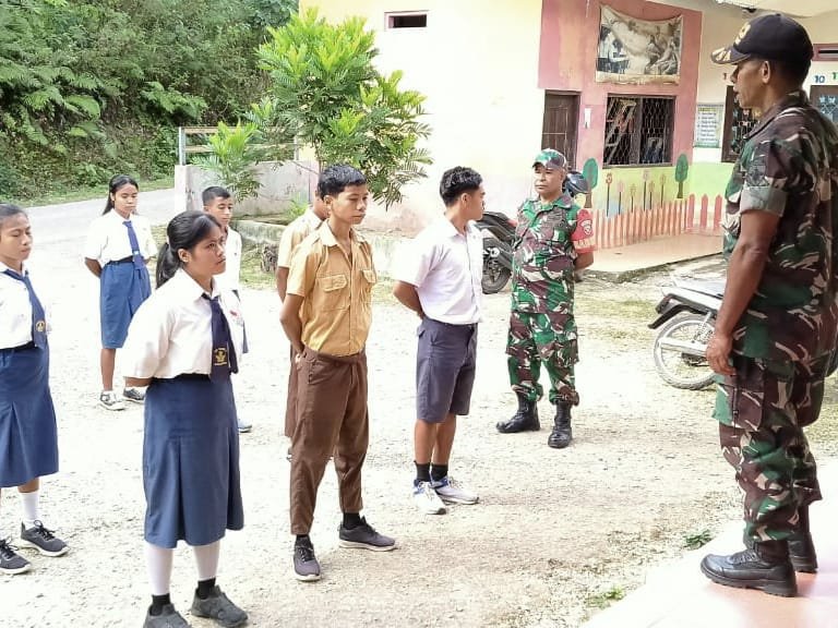 Babinsa, Koramil Loli Latih PBB, Siswa SMK, Kalembu Kuni