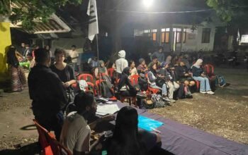 Peserta PNLH ke-14, WALHI, Sumba Timur, Menempuh, Perjalanan Panjang, Bandara Udara Lede Kalumbang, Gong dan Kayaka