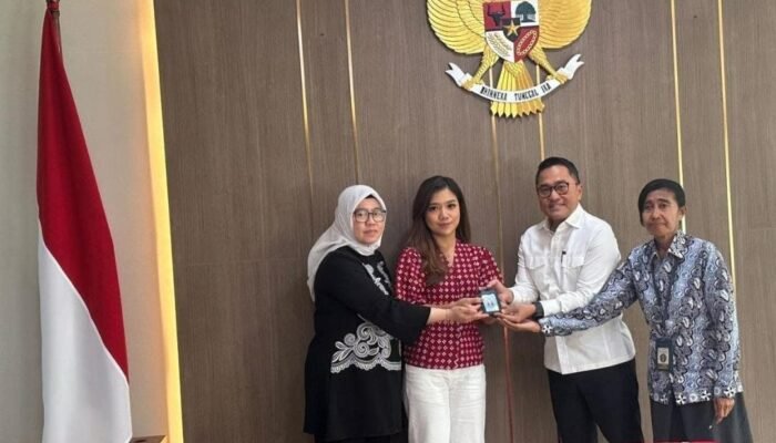 Setelah Ramai Dikritik, Istana Kembalikan Kartu Liputan Jurnalis CNN Indonesia
